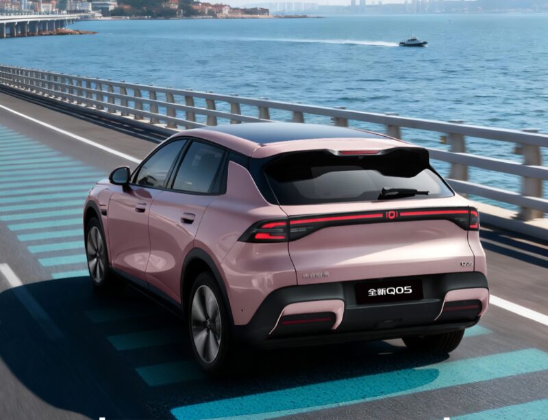 Changan Nevo Q05 EV Starts Pre-Sale: A Technological Marvel in the Electric SUV Market