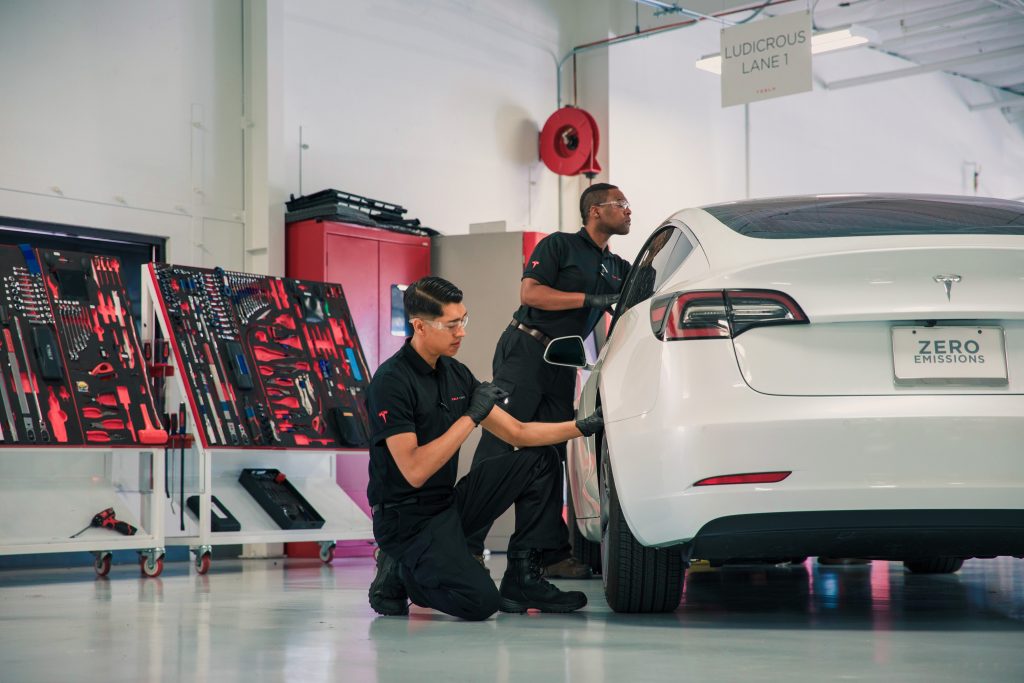 Tesla Eyes Colombian Market in Latest Expansion Effort
