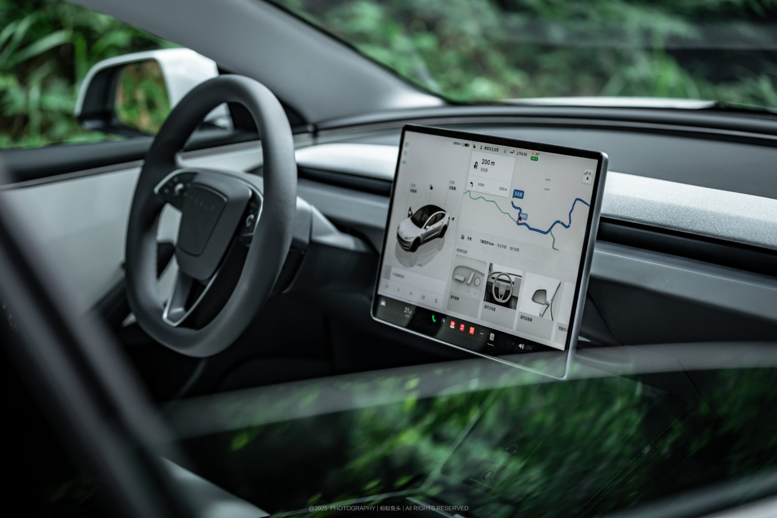 Tesla Unveils New Screenshare Feature in Upcoming Software Update